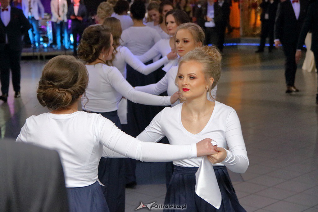 Studniówka 2019 w ZSZ nr 2 w Ostrołęce [26.01.2019] - zdjęcie #196 - eOstroleka.pl