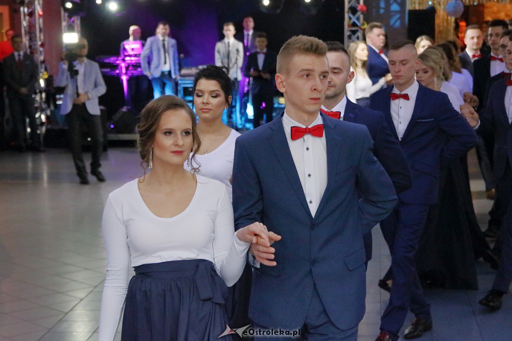 Studniówka 2019 w ZSZ nr 2 w Ostrołęce [26.01.2019] - zdjęcie #162 - eOstroleka.pl
