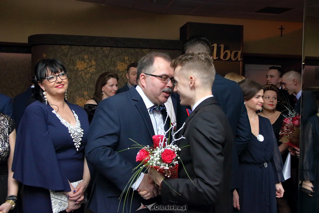 Studniówka 2019 w ZSZ nr 2 w Ostrołęce [26.01.2019] - zdjęcie #138 - eOstroleka.pl