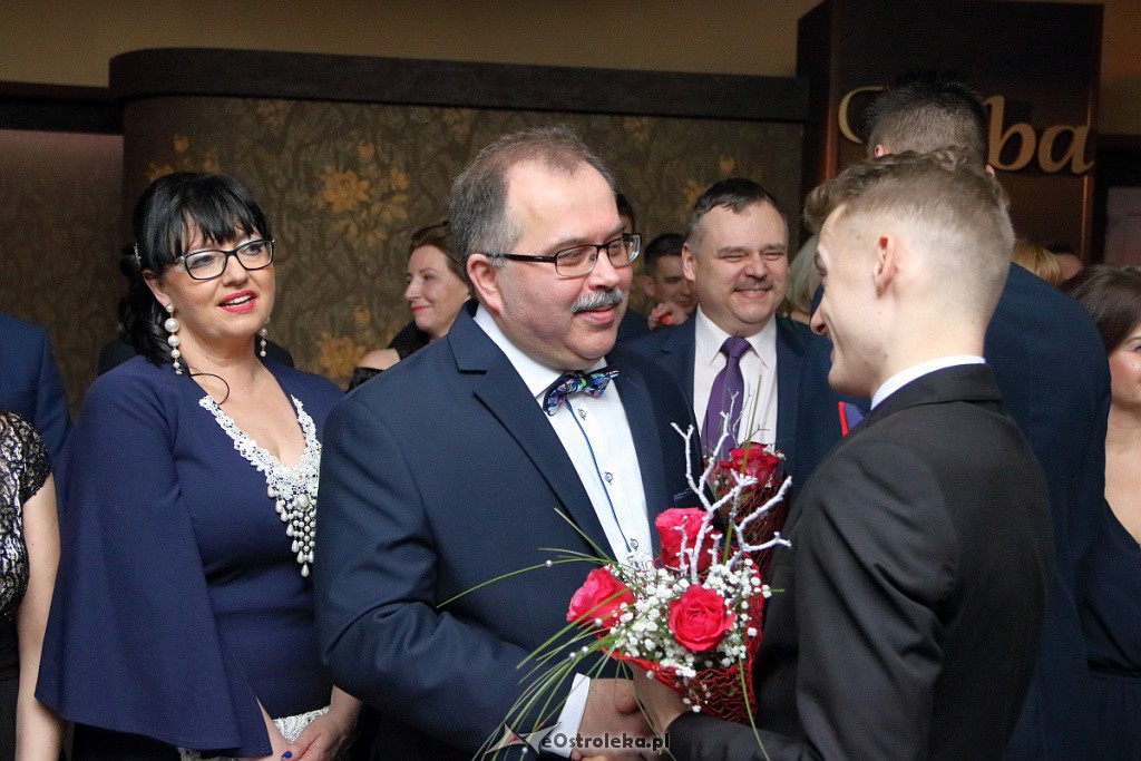 Studniówka 2019 w ZSZ nr 2 w Ostrołęce [26.01.2019] - zdjęcie #137 - eOstroleka.pl