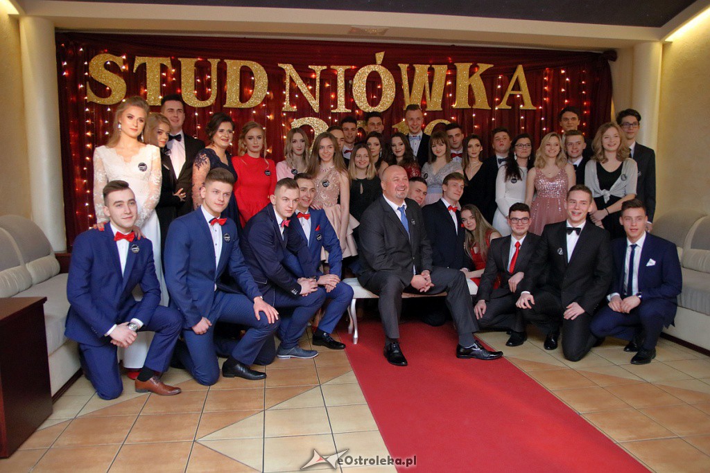 Studniówka 2019 w ZSZ nr 2 w Ostrołęce [26.01.2019] - zdjęcie #182 - eOstroleka.pl