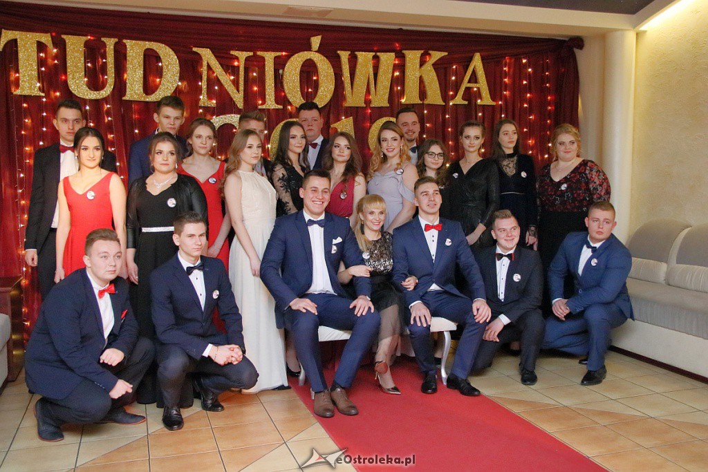 Studniówka 2019 w ZSZ nr 2 w Ostrołęce [26.01.2019] - zdjęcie #202 - eOstroleka.pl