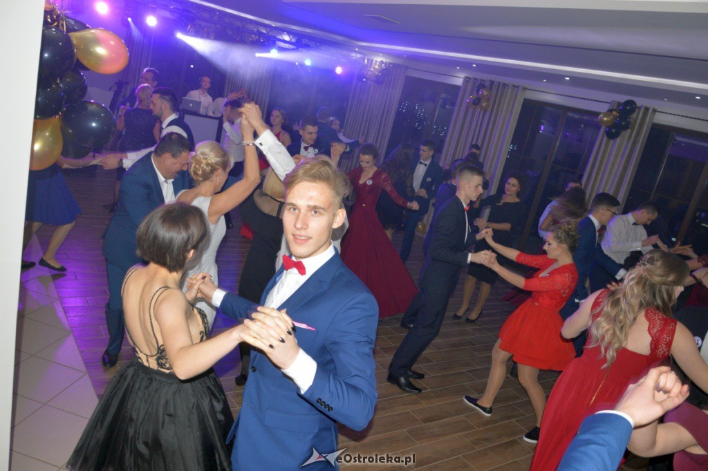 Studniówka w ZSP w Myszyńcu [26.01.2019] - zdjęcie #43 - eOstroleka.pl