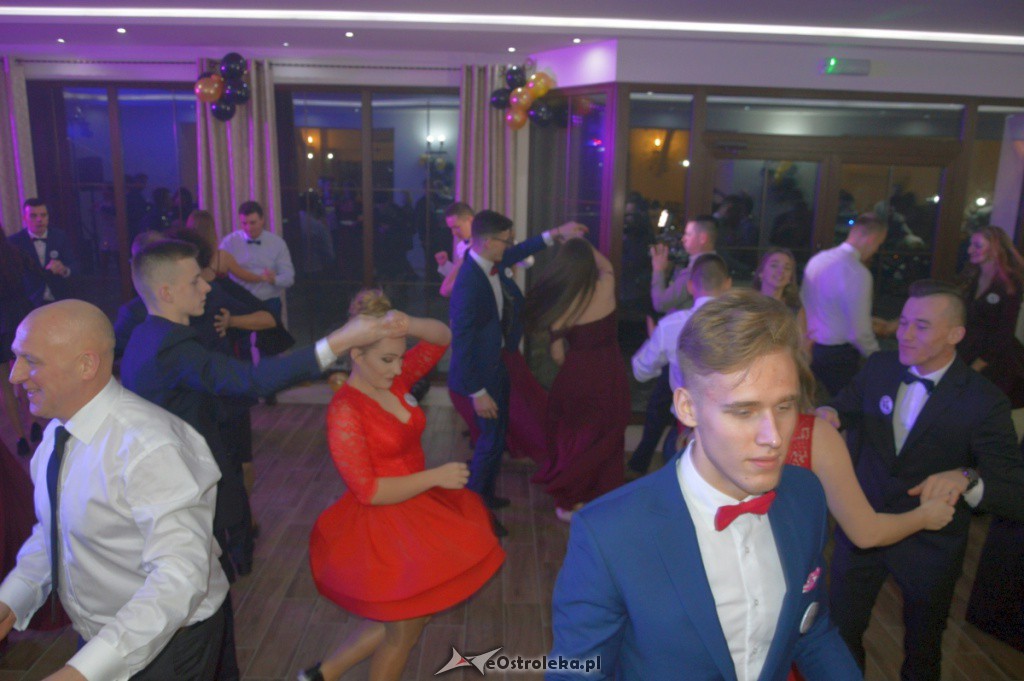 Studniówka w ZSP w Myszyńcu [26.01.2019] - zdjęcie #40 - eOstroleka.pl