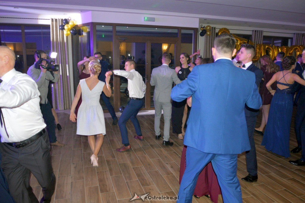 Studniówka w ZSP w Myszyńcu [26.01.2019] - zdjęcie #26 - eOstroleka.pl