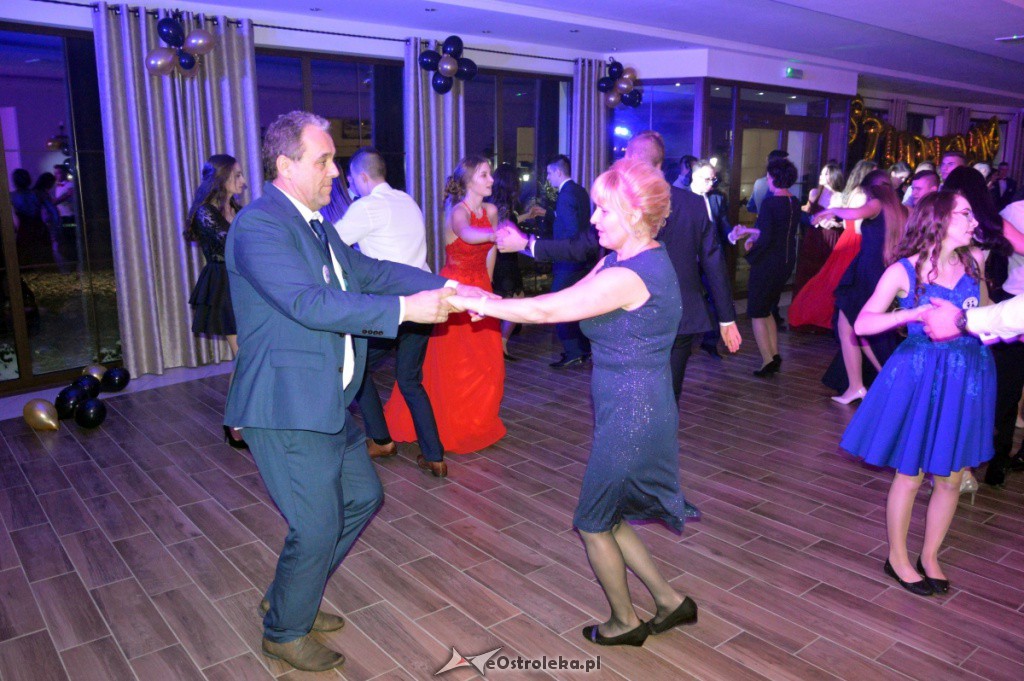 Studniówka w ZSP w Myszyńcu [26.01.2019] - zdjęcie #18 - eOstroleka.pl