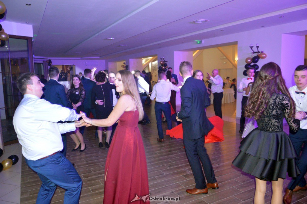 Studniówka w ZSP w Myszyńcu [26.01.2019] - zdjęcie #15 - eOstroleka.pl