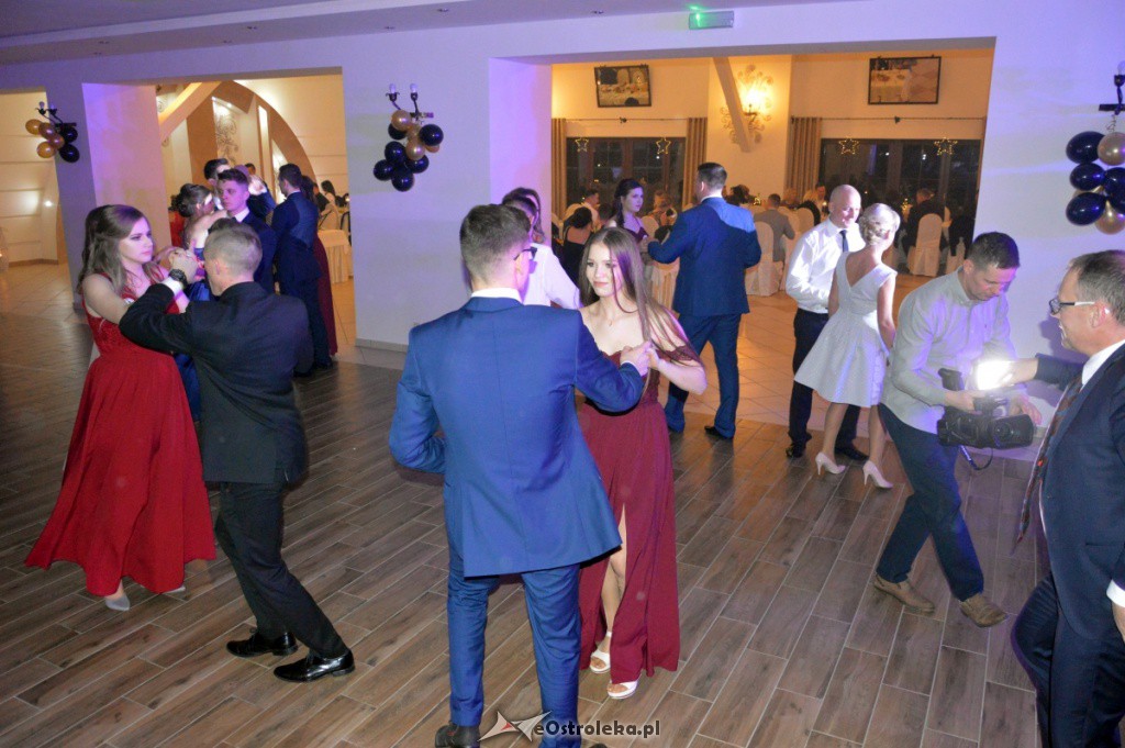 Studniówka w ZSP w Myszyńcu [26.01.2019] - zdjęcie #8 - eOstroleka.pl