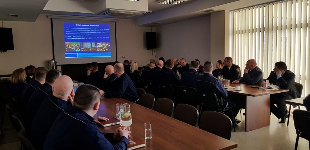 Odprawa roczna ostrołęckiej policji [31.01.2019] - zdjęcie #2 - eOstroleka.pl