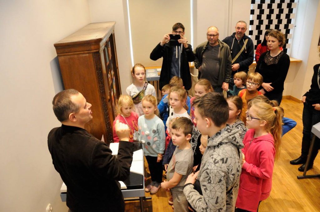 Wystawa „Świat zmysłów” w Muzeum Kultury Kurpiowskiej oficjalnie otwarta [07.02.2019] - zdjęcie #8 - eOstroleka.pl