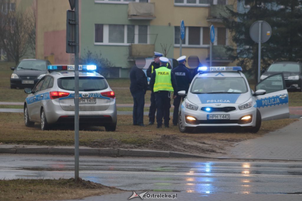Ostrołęka: Potrącenie pieszej na ulicy Steyera [11.02.2019] - zdjęcie #5 - eOstroleka.pl