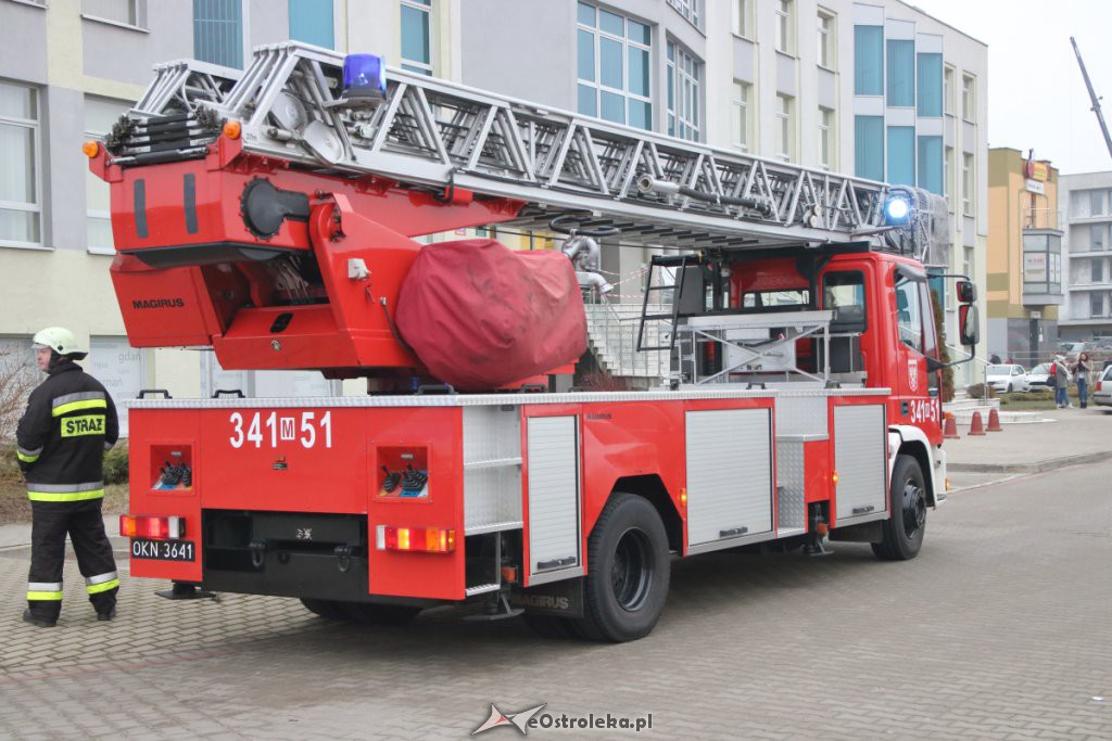Pożar we WSAP. Z budynku uczelni ewakuowano około 100 osób [15.02.2019] - zdjęcie #4 - eOstroleka.pl