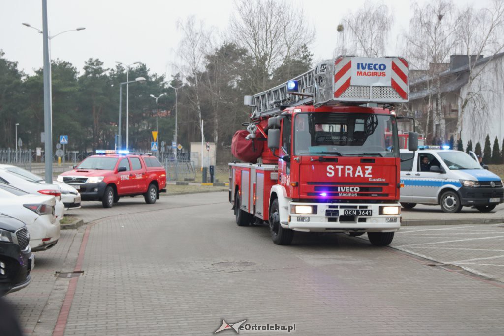 Pożar we WSAP. Z budynku uczelni ewakuowano około 100 osób [15.02.2019] - zdjęcie #9 - eOstroleka.pl