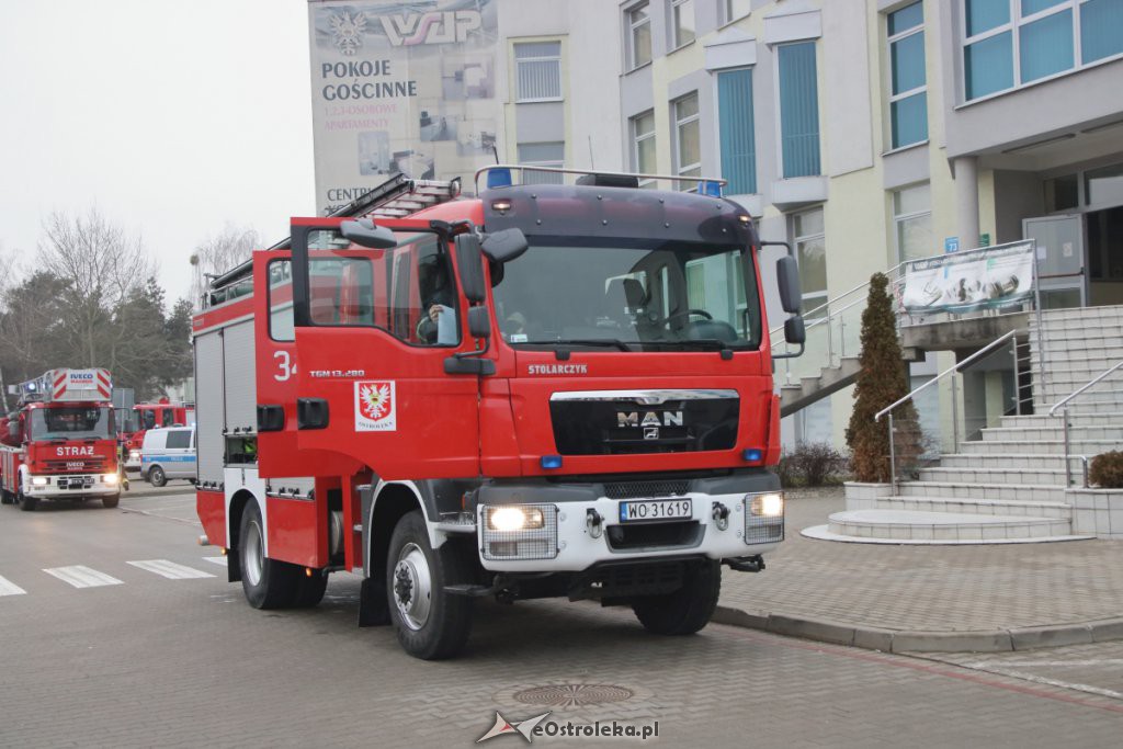 Pożar we WSAP. Z budynku uczelni ewakuowano około 100 osób [15.02.2019] - zdjęcie #10 - eOstroleka.pl
