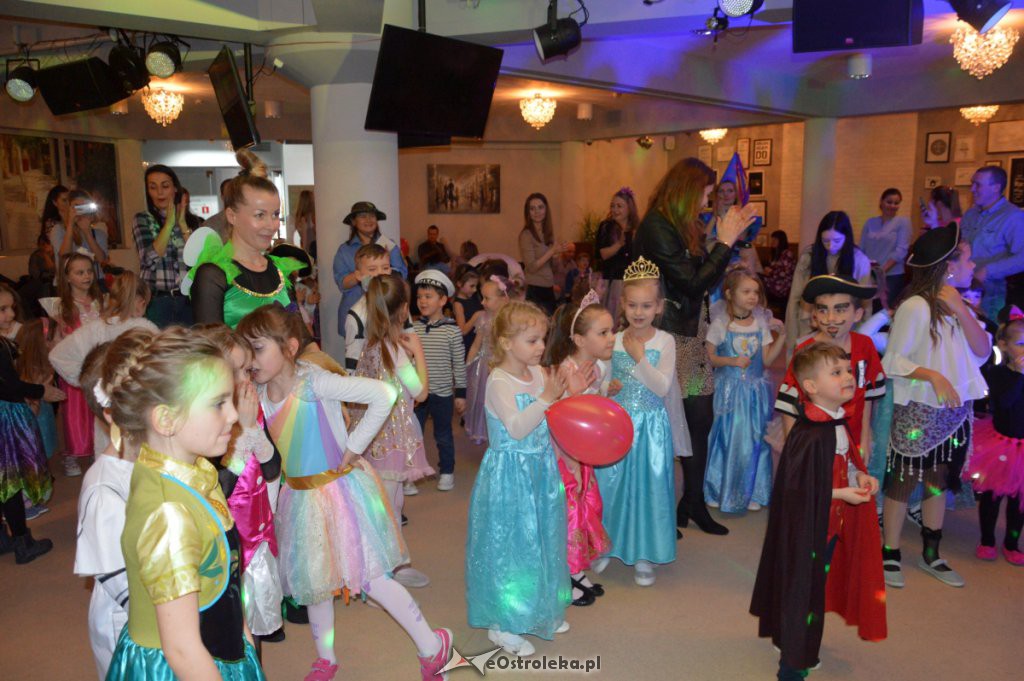 Bal Karnawałowy w przedszkolu Akademia Maluchów [17.02.2019] - zdjęcie #48 - eOstroleka.pl