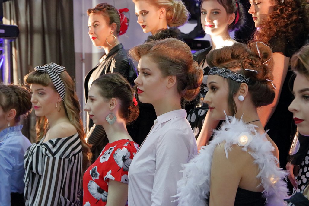 XI Festiwal Fryzjerstwa Artystycznego w ZSZ nr 2 [27.02.2019] - zdjęcie #28 - eOstroleka.pl
