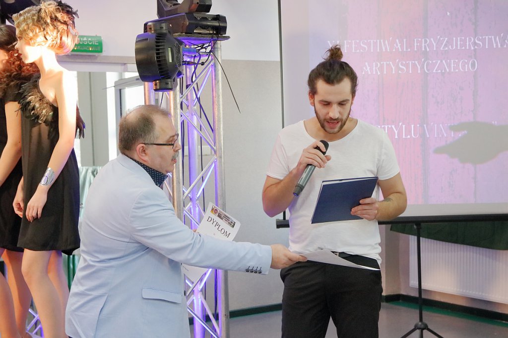 XI Festiwal Fryzjerstwa Artystycznego w ZSZ nr 2 [27.02.2019] - zdjęcie #8 - eOstroleka.pl