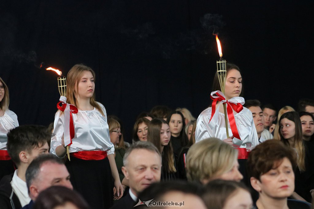 Narodowy Dzień Pamięci Żołnierzy Wyklętych w ZSZ nr 3 [01.03.2019] - zdjęcie #45 - eOstroleka.pl