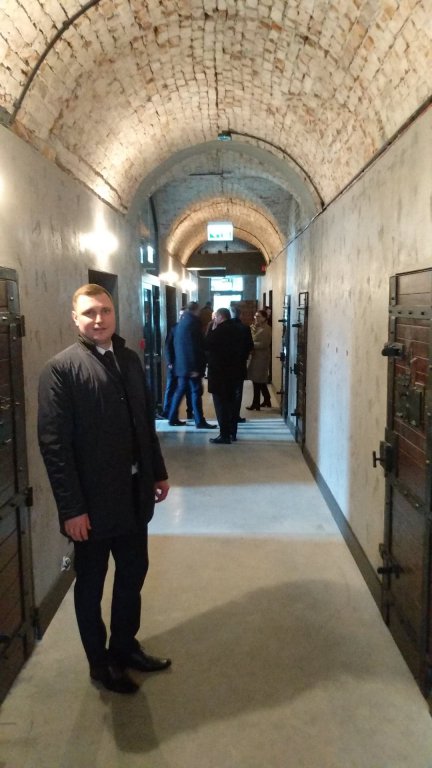 Budowa Muzeum Żołnierzy Wyklętych w Ostrołęce oficjalnie zakończona [01.03.2019] - zdjęcie #16 - eOstroleka.pl