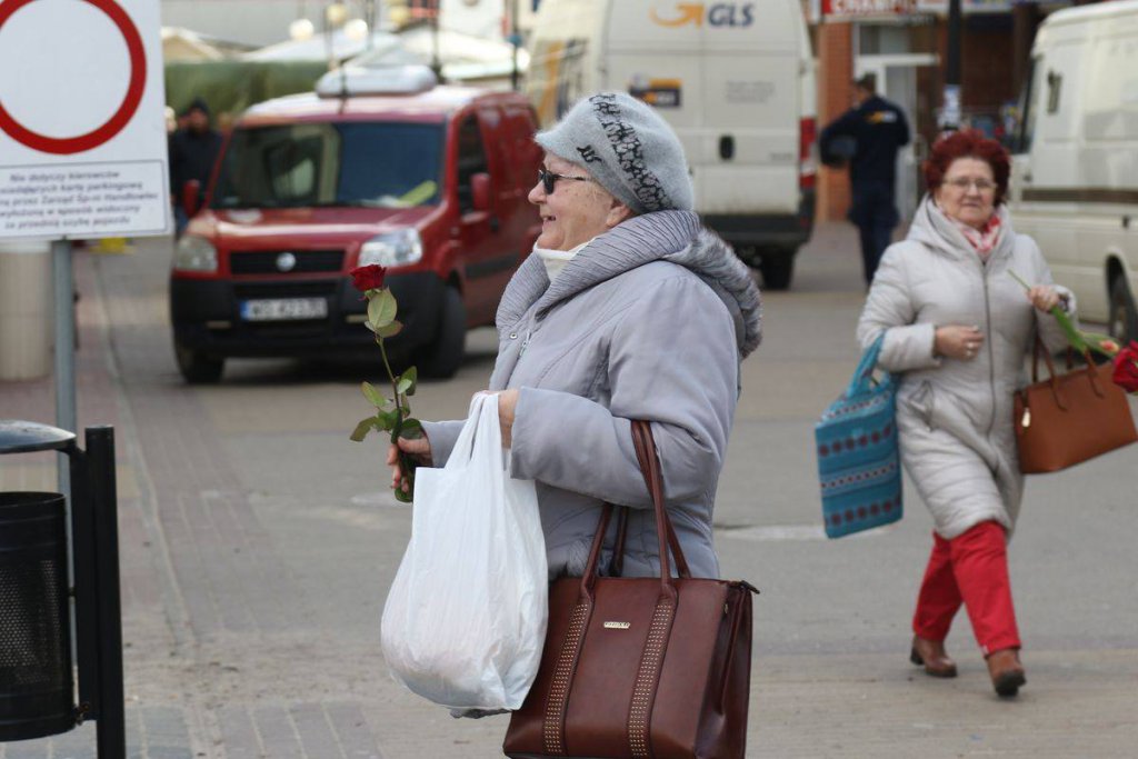 Dzień Kobiet w Ostrołęce [08.03.2019] - zdjęcie #5 - eOstroleka.pl