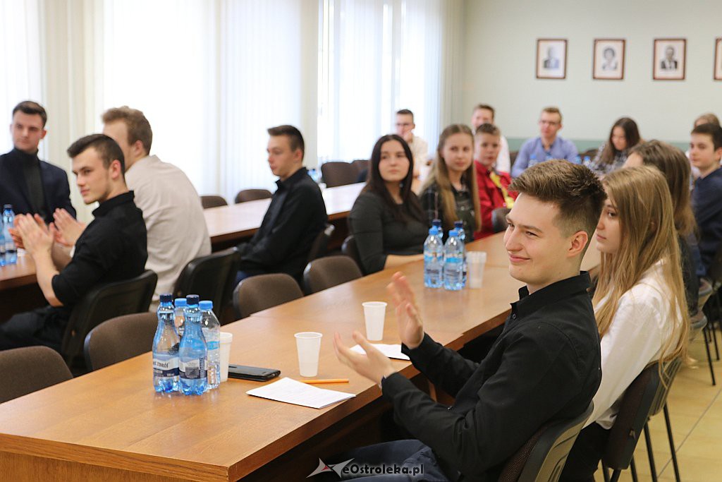 Spotkanie ws. młodzieżowej rady miasta [14.03.2019] - zdjęcie #5 - eOstroleka.pl