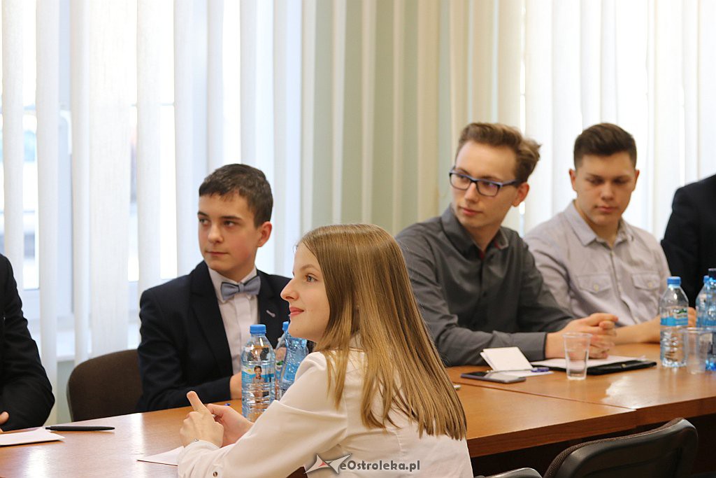 Spotkanie ws. młodzieżowej rady miasta [14.03.2019] - zdjęcie #11 - eOstroleka.pl