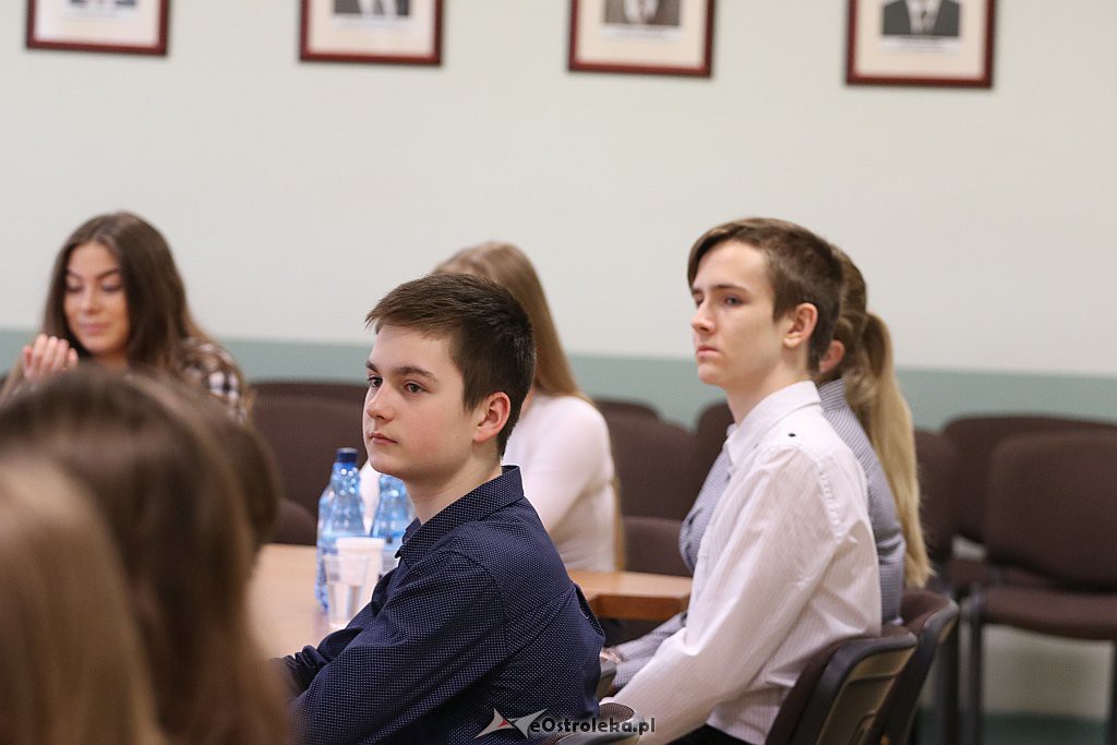 Spotkanie ws. młodzieżowej rady miasta [14.03.2019] - zdjęcie #13 - eOstroleka.pl