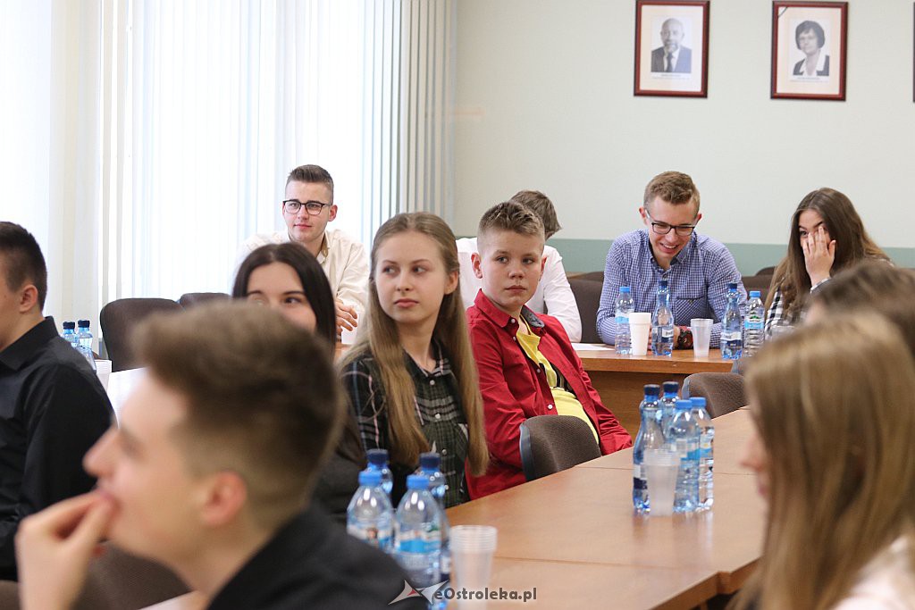 Spotkanie ws. młodzieżowej rady miasta [14.03.2019] - zdjęcie #15 - eOstroleka.pl