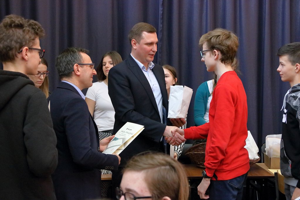 POCISK  w II LO w Ostrołęce [18.03.2019] - zdjęcie #6 - eOstroleka.pl