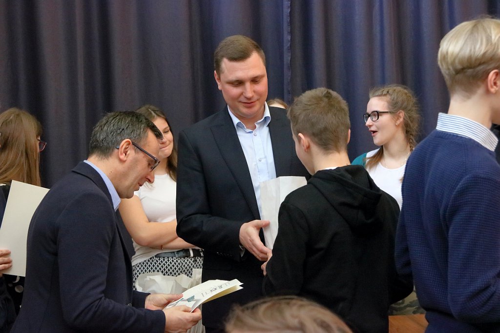 POCISK  w II LO w Ostrołęce [18.03.2019] - zdjęcie #3 - eOstroleka.pl