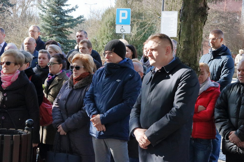 Ostrołęka: Urzędnicy złożyli hołd zmarłemu koledze [20.03.2019] - zdjęcie #17 - eOstroleka.pl