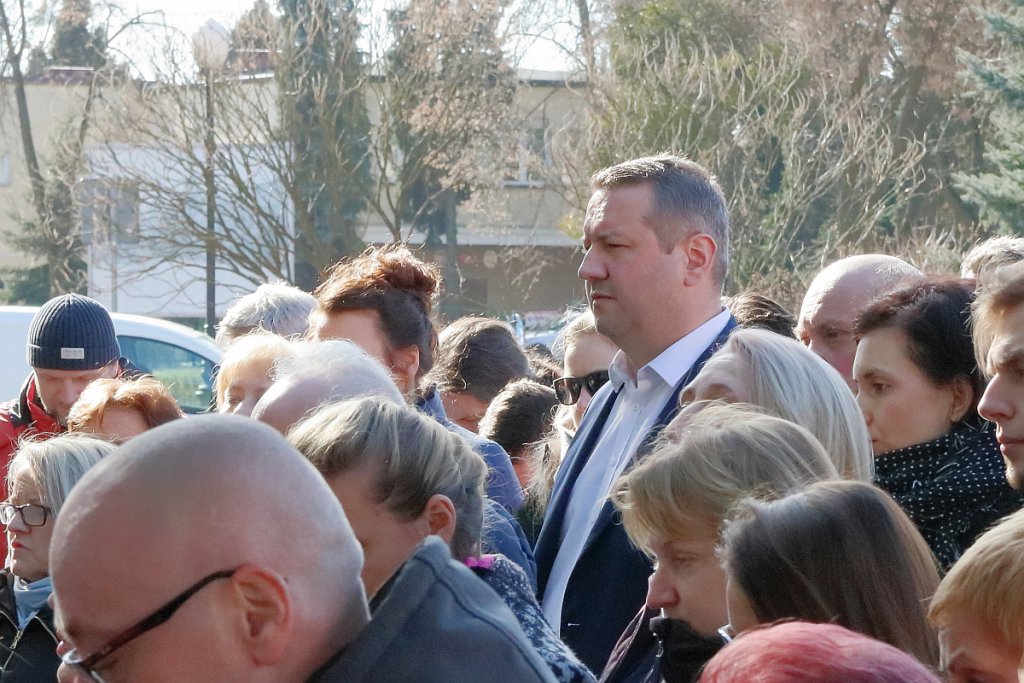 Ostrołęka: Urzędnicy złożyli hołd zmarłemu koledze [20.03.2019] - zdjęcie #26 - eOstroleka.pl