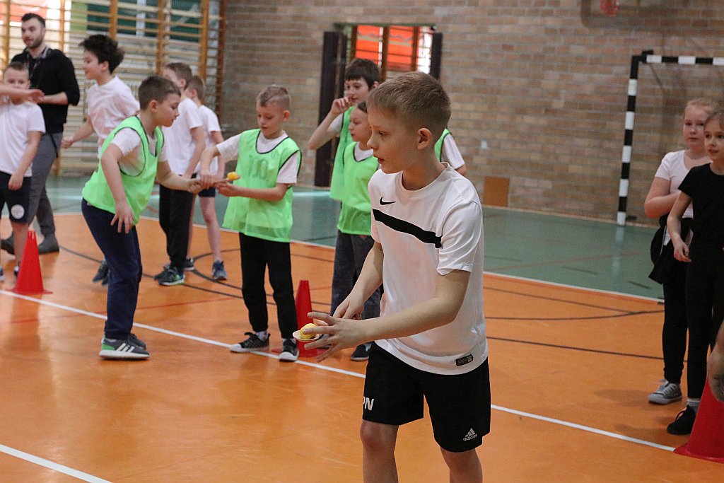 Turniej klas trzecich w Szkole Podstawowej nr 5 [22.03.2019] - zdjęcie #9 - eOstroleka.pl