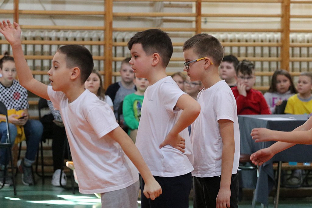 Turniej klas trzecich w Szkole Podstawowej nr 5 [22.03.2019] - zdjęcie #20 - eOstroleka.pl
