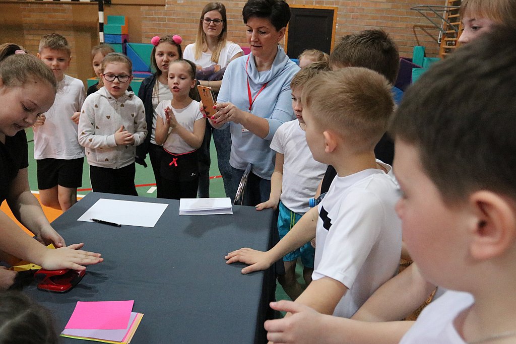 Turniej klas trzecich w Szkole Podstawowej nr 5 [22.03.2019] - zdjęcie #8 - eOstroleka.pl