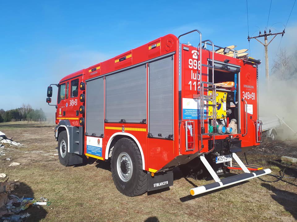 Pożar sortowni śmieci przy ulicy Przemysłowej [24.03.2019] - zdjęcie #2 - eOstroleka.pl