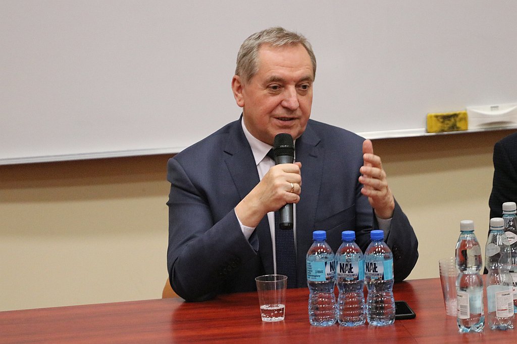 Spotkanie z ministrem Henrykiem Kowalczykiem [27.3.2019] - zdjęcie #10 - eOstroleka.pl