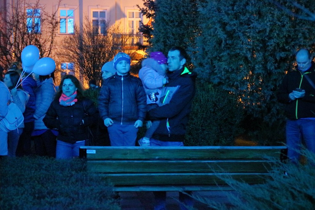 Niebieski Marsz w Ostrołęce [02.04.2019] - zdjęcie #17 - eOstroleka.pl