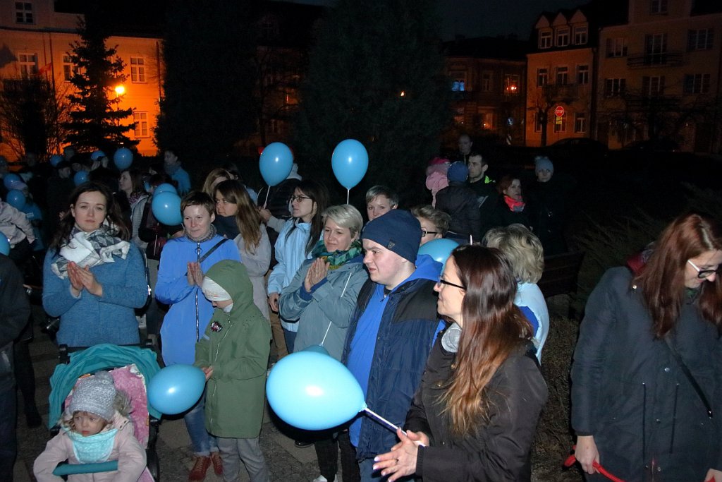 Niebieski Marsz w Ostrołęce [02.04.2019] - zdjęcie #107 - eOstroleka.pl