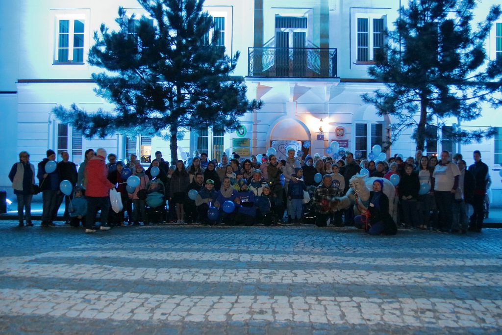 Niebieski Marsz w Ostrołęce [02.04.2019] - zdjęcie #8 - eOstroleka.pl