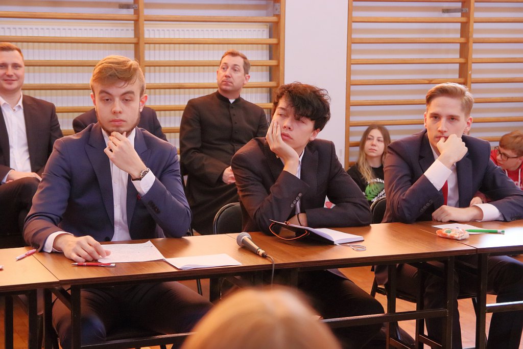 Debata oksfordzka w II LO [03.04.2019] - zdjęcie #17 - eOstroleka.pl