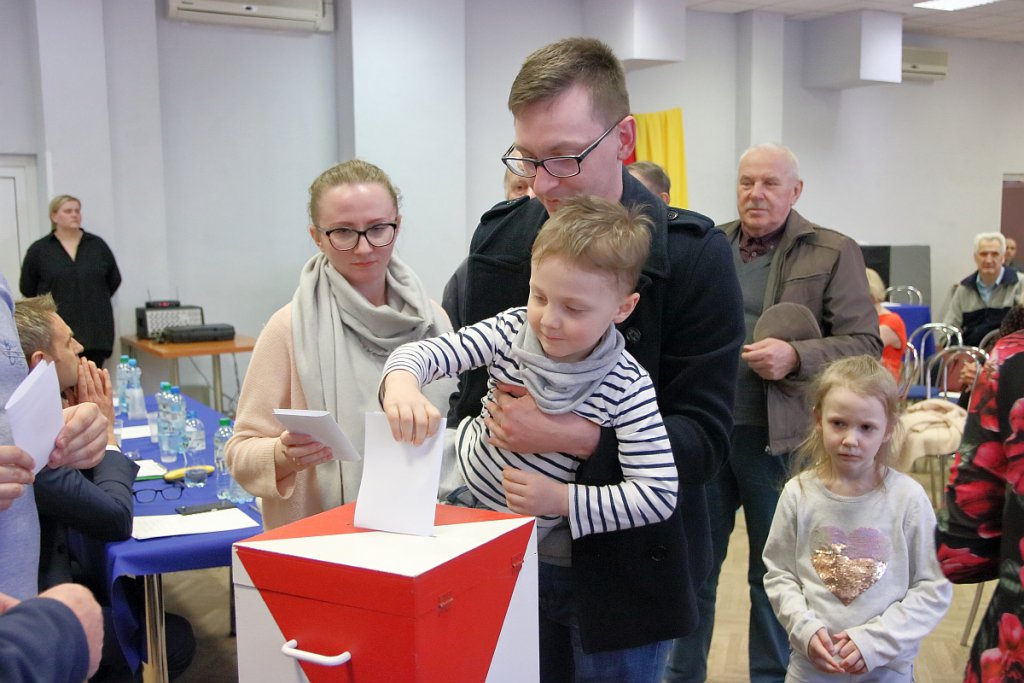 Wybory do Rady Osiedla Dzieci Polskich [05.04.2019] - zdjęcie #49 - eOstroleka.pl
