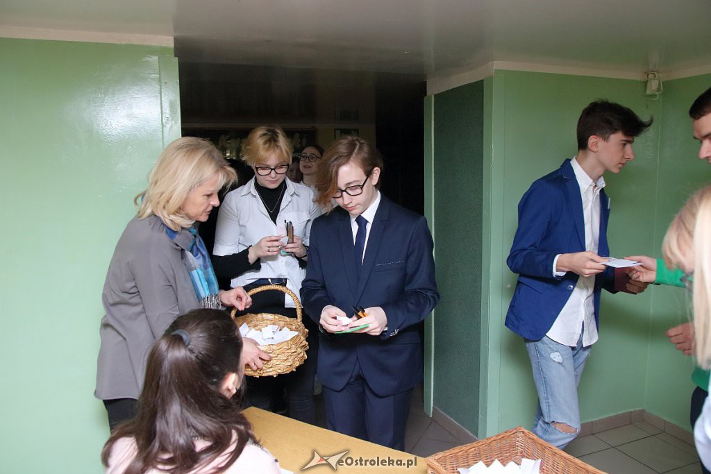 Drugi dzień egzaminów gimnazjalnych [11.04.2019] - zdjęcie #36 - eOstroleka.pl