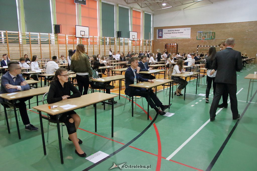 Drugi dzień egzaminów gimnazjalnych [11.04.2019] - zdjęcie #60 - eOstroleka.pl