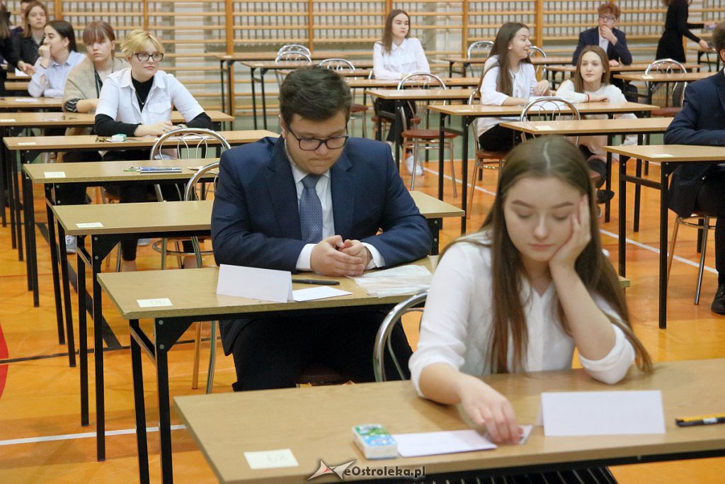 Drugi dzień egzaminów gimnazjalnych [11.04.2019] - zdjęcie #63 - eOstroleka.pl