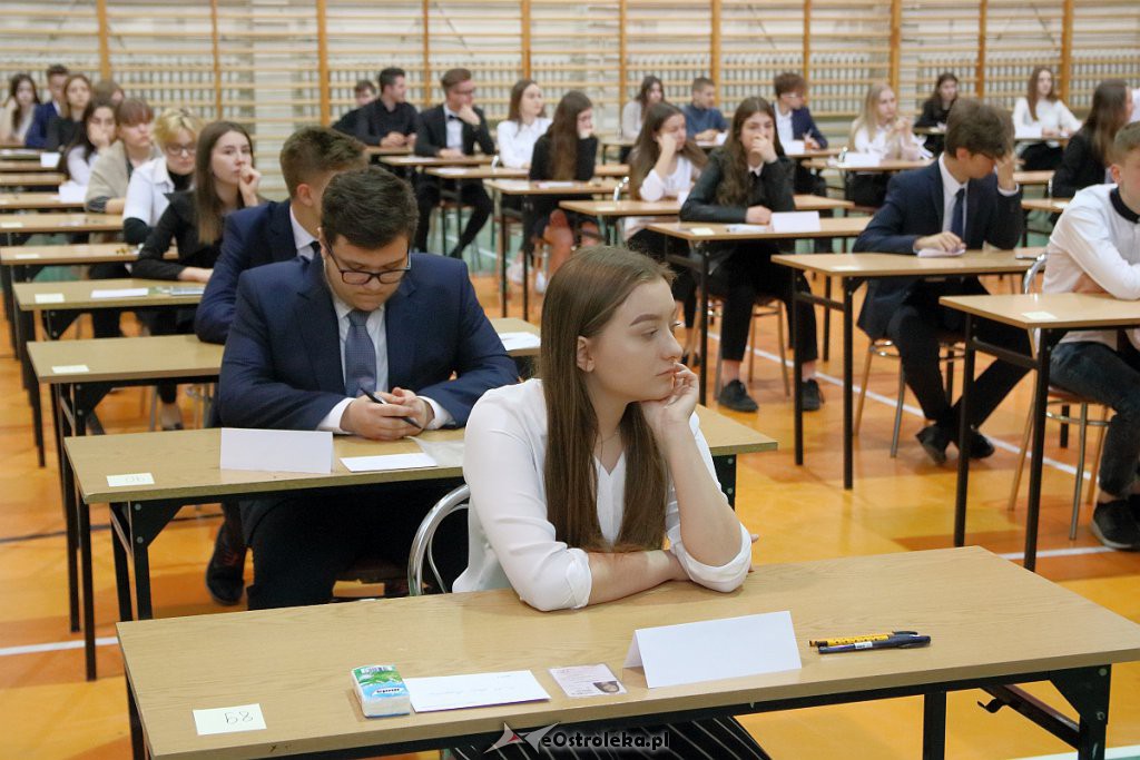 Drugi dzień egzaminów gimnazjalnych [11.04.2019] - zdjęcie #9 - eOstroleka.pl