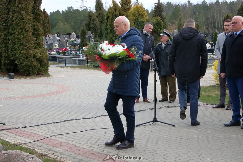 Miejskie obchody 79. rocznicy Zbrodni Katyńskiej [12.04.2019] - zdjęcie #48 - eOstroleka.pl