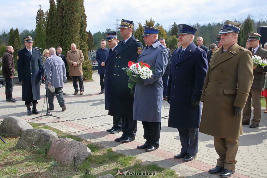 Miejskie obchody 79. rocznicy Zbrodni Katyńskiej [12.04.2019] - zdjęcie #66 - eOstroleka.pl