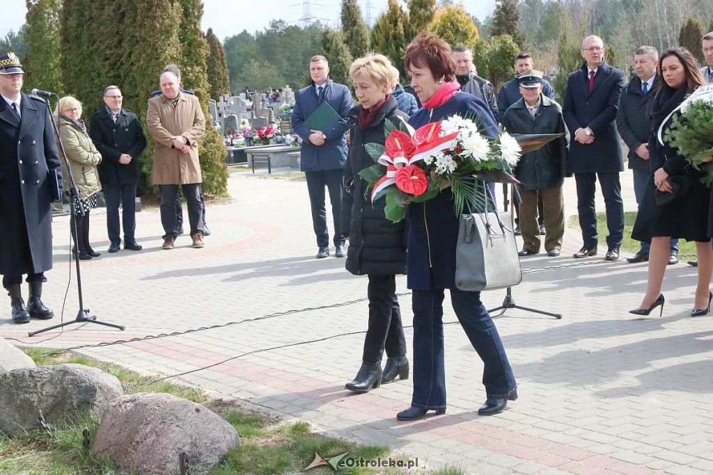 Miejskie obchody 79. rocznicy Zbrodni Katyńskiej [12.04.2019] - zdjęcie #78 - eOstroleka.pl