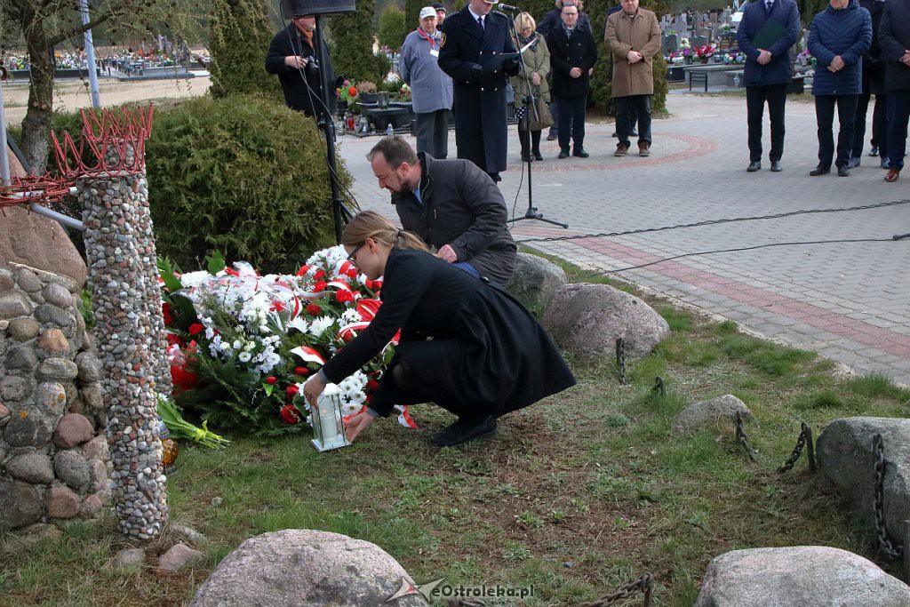 Miejskie obchody 79. rocznicy Zbrodni Katyńskiej [12.04.2019] - zdjęcie #83 - eOstroleka.pl